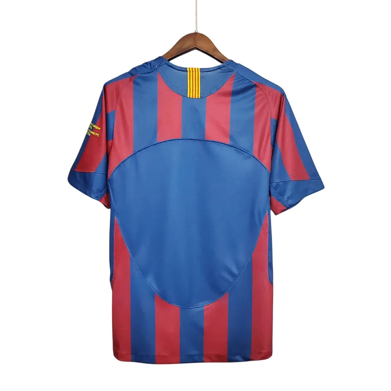 Camisa Barcelona 05/06 Retrô - Azul e Vermelha